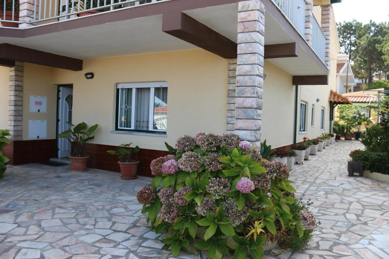 Ferienwohnung Vivenda Barroso Nazaré Exterior foto